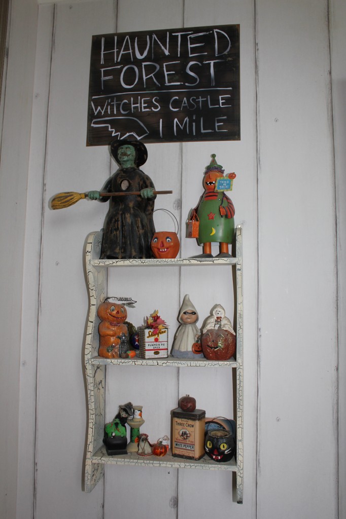 Halloween Bathroom - JOYFUL scribblings